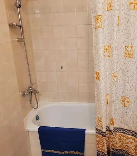 Center 2 Bedroom Apartment, Free Parking Daire *